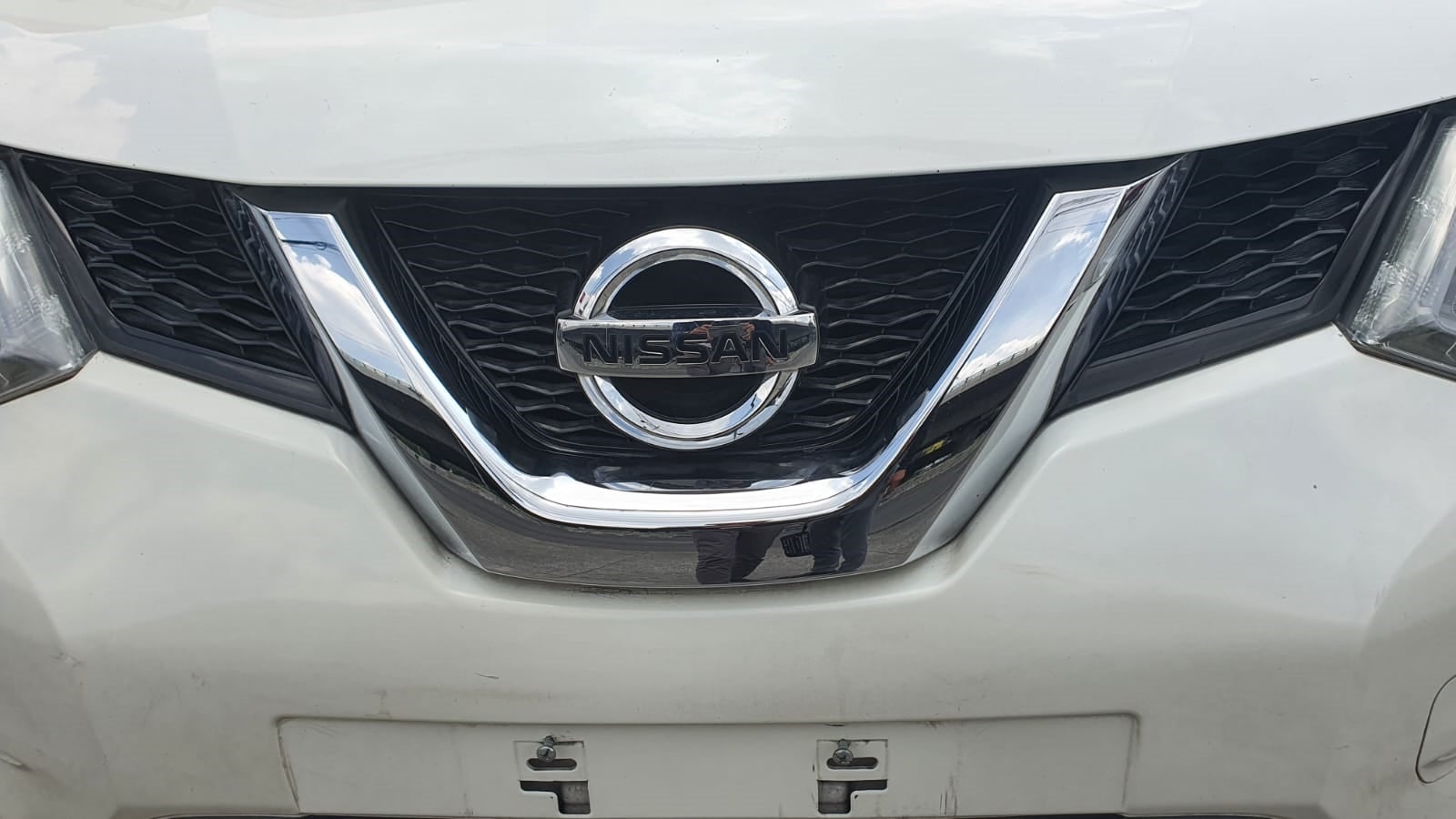 2016 Nissan X-TRAIL SENSE, 2.5L, 5 PUERTAS, AUT CVT, 3 FILAS
